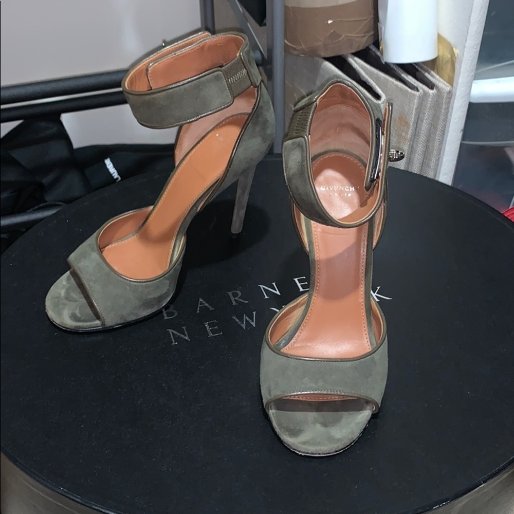 GIVENCHY Suede Heels